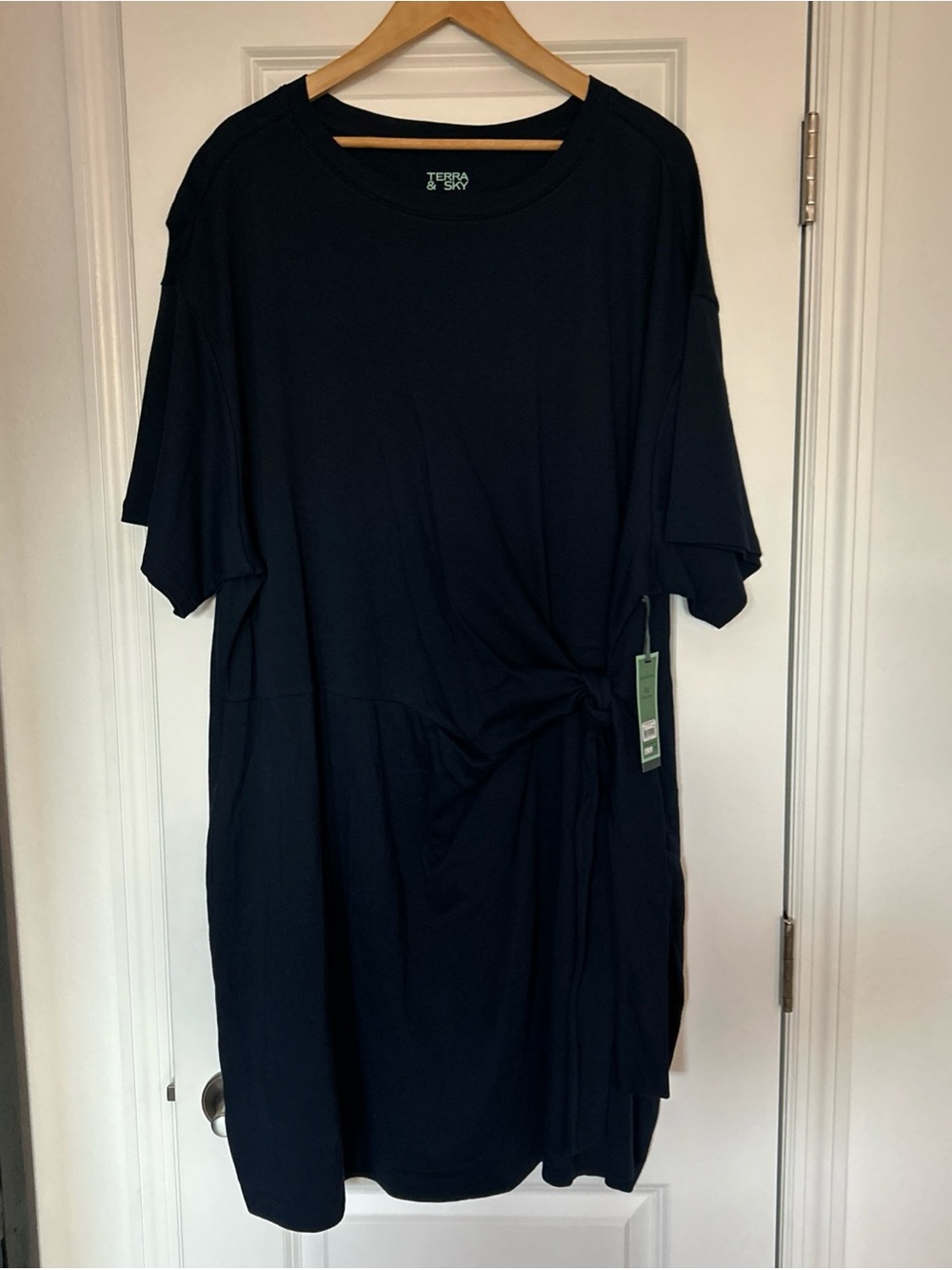 Terra & Sky Women’s Plus Front Twist Dress with Short Sleeve, Size 4x 28w-30w